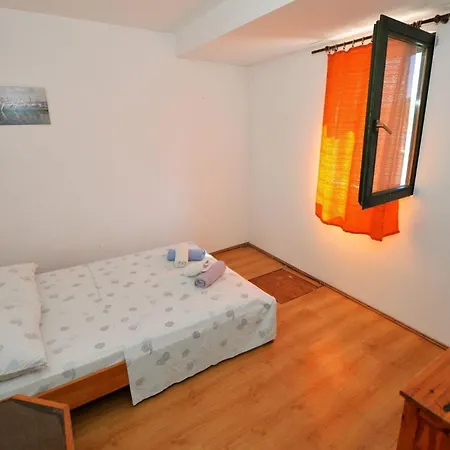 Tatil Evi Steinhaus Am Meer Mit Ueberdachter Terrasse Als Perfekter Rueckzugsort Fuer Naturliebhaber