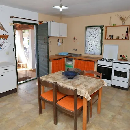 Tatil Evi Steinhaus Am Meer Mit Ueberdachter Terrasse Als Perfekter Rueckzugsort Fuer Naturliebhaber *